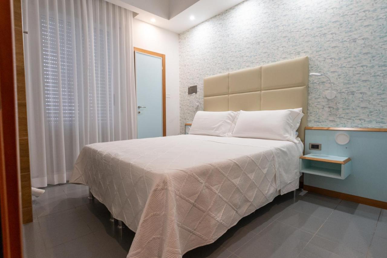 Hotel Gaby リミニ エクステリア 写真