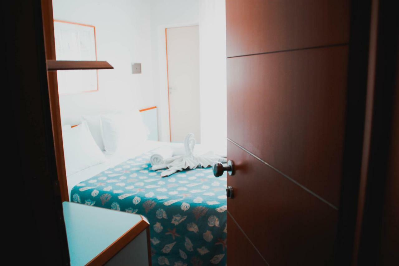Hotel Gaby リミニ エクステリア 写真