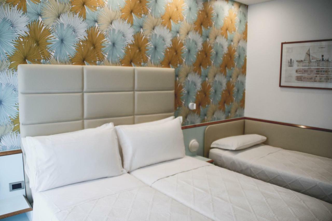 Hotel Gaby リミニ エクステリア 写真
